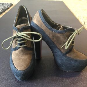 🚨LAST CHANCE GoGo shoes, Blue Heels, Size 6